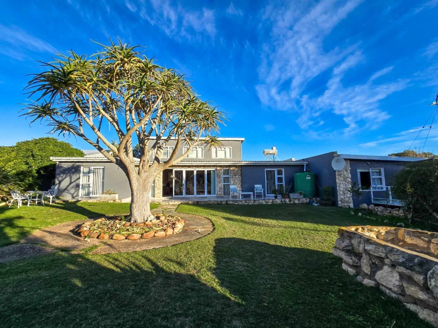 3 Bedroom Property for Sale in Stilbaai Western Cape